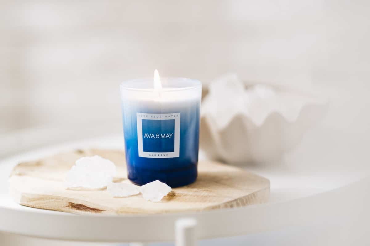 Candle Deep Blue Water Kerzen Erfahrung AVA & MAY Duftkerzen Test Candle Deep Blue Water Kerzen Erfahrung AVA & MAY Duftkerzen Test