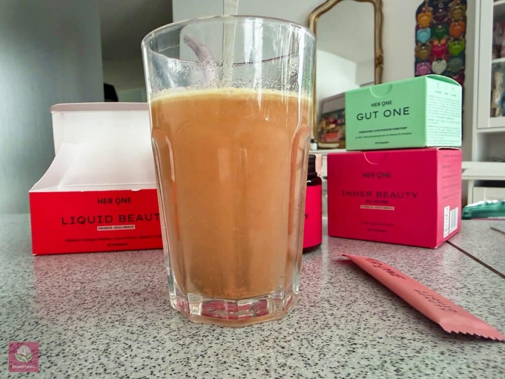 INNER BEAUTY All in One HER ONE Erfahrungen Produkttest fertiger Drink Anwendung Geschmack beautycatze.de