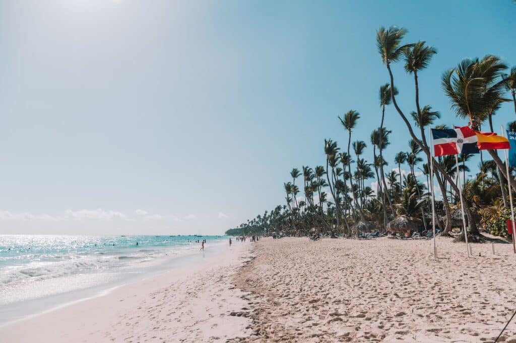 Domenikanische Republik Strand Feeling DomRep Urlaub Flagge