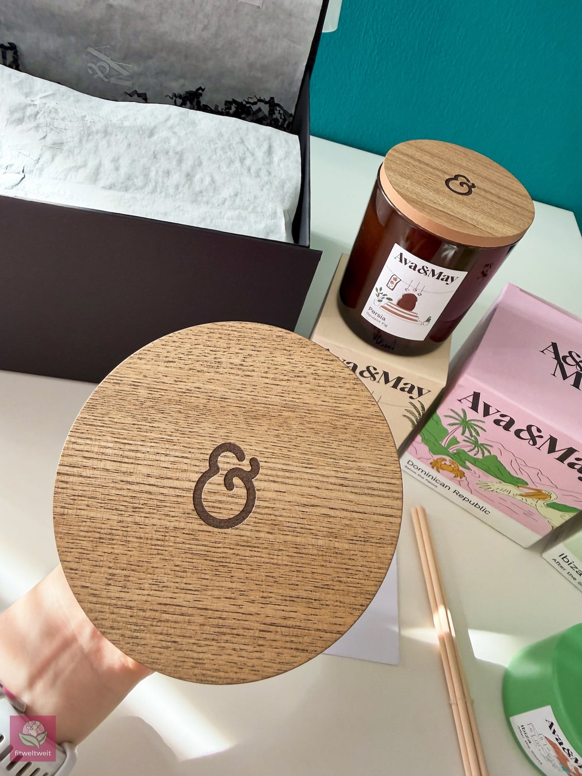 Holzdeckel Produkttest Ava&May Dominican Republic Große Duftkerze Erfahrungen 2026