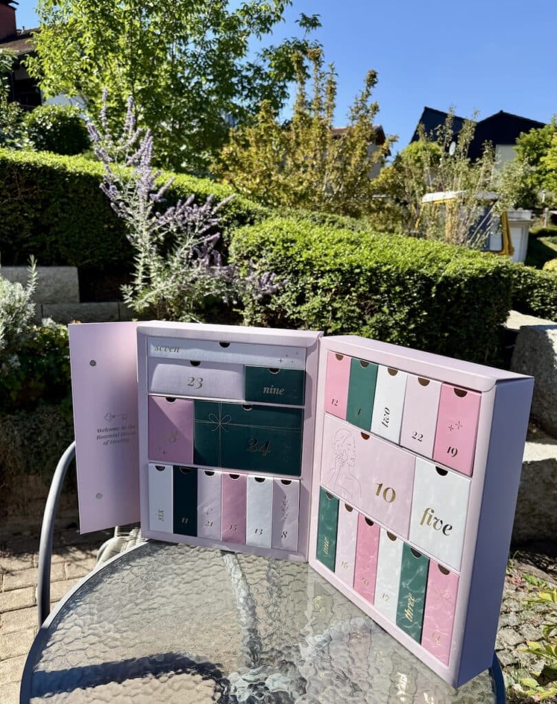 Innenansicht rosa pinker Adventskalender Rosental Organics 2026 Unboxing Spoiler